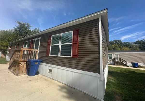 Photo 1 of 1 of home located at 303 Shady Brook Heights Greenwood, IN 46142