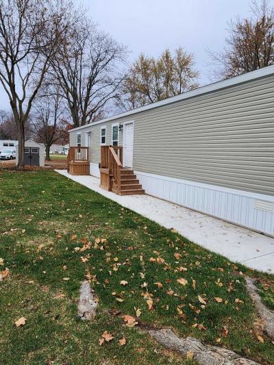 Photo 4 of 18 of home located at 215 Brittany Drive, Lot #240 Lansing, MI 48906