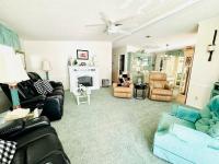 1990 DELO Manufactured Home