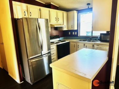 Photo 3 of 24 of home located at 2 Bayberry Drive Leesburg, FL 34788