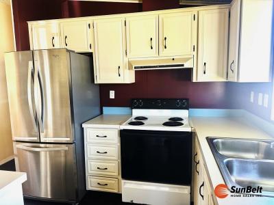 Photo 5 of 24 of home located at 2 Bayberry Drive Leesburg, FL 34788