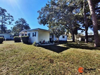 Photo 5 of 67 of home located at 6792 Easy Street Ocala, FL 34472