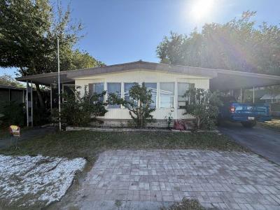 Mobile Home at 7501 142nd Avenue N, Lot 571 Largo, FL 33771
