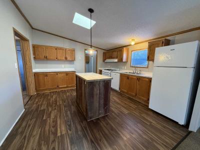 Photo 3 of 17 of home located at 148 Laurie Circle Jackson, MI 49203