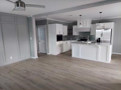 Photo 4 of 24 of home located at 226 Palm Boulevard Parrish, FL 34219