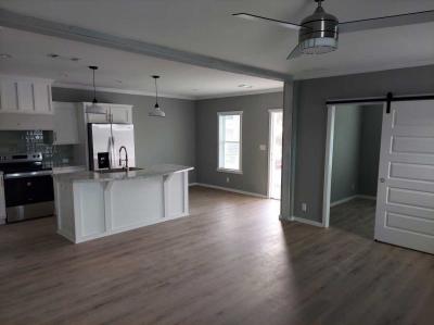 Photo 5 of 24 of home located at 226 Palm Boulevard Parrish, FL 34219