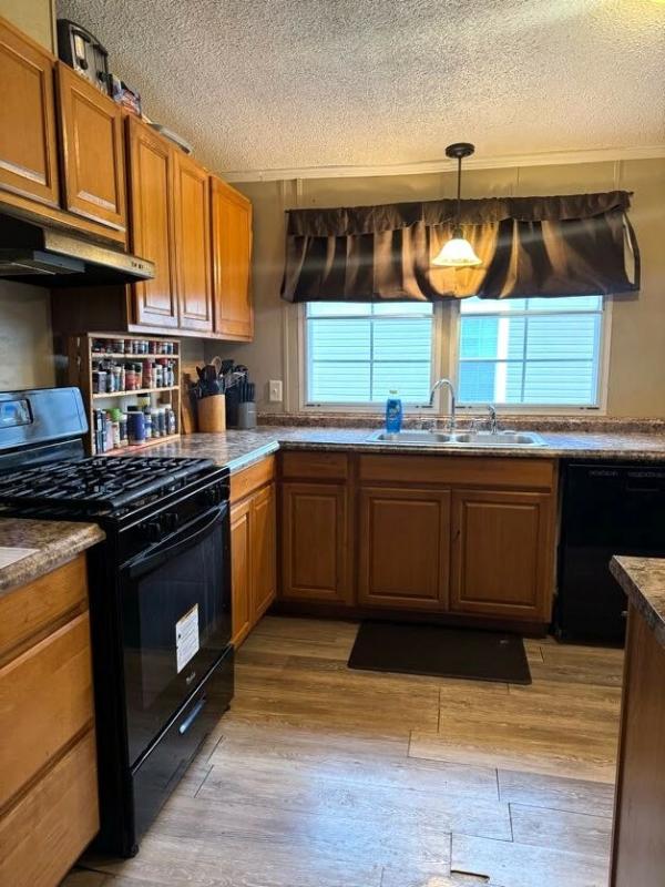 1990 Sterling Manufactured Home