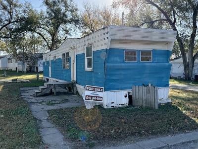 Mobile Home at 3201 East Macarthur Road, Lot 70 Wichita, KS 67216