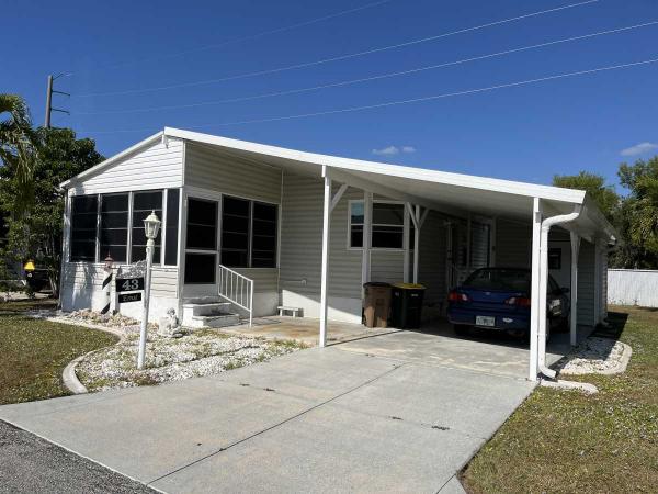 1992 Homes of Merit Mobile Home For Sale