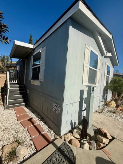 Photo 4 of 21 of home located at 17261 Gothard St. #5 Huntington Beach, CA 92647