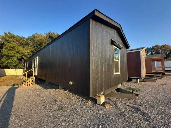 Photo 1 of 2 of home located at Repo Mobile Homes Of Oklahoma 6027 S 113th West Ave Sand Springs, OK 74063