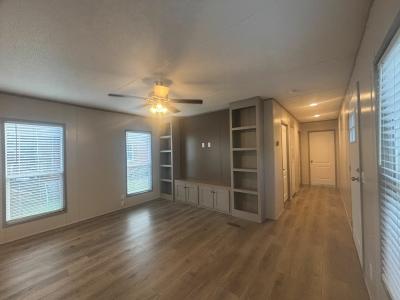 Photo 3 of 33 of home located at 210 Betty #Be210 Conroe, TX 77301