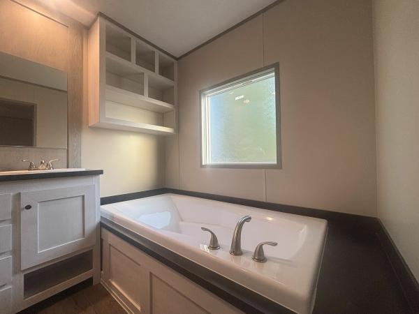 2022 Clayton - Waco  Home