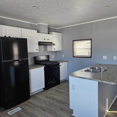 Mobile Home at 2737 W. Washington Center #372 Fort Wayne, IN 46818