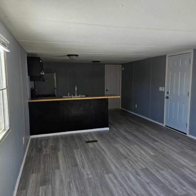 Photo 4 of 8 of home located at 5722 Blissfield Fort Wayne, IN 46818