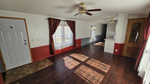 1988 Park Avenue Manufactured Home