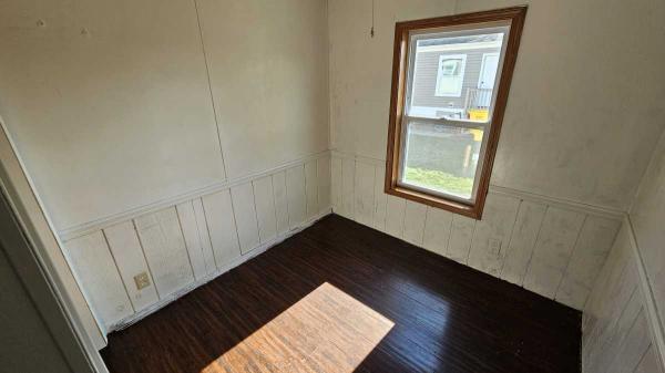 1988 Park Avenue Manufactured Home