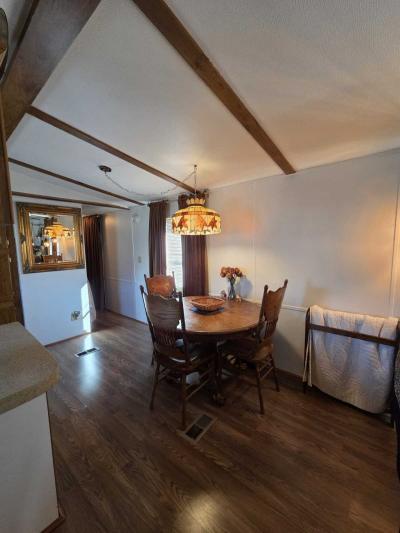 Photo 4 of 8 of home located at 414 Bayberry Dr Wixom, MI 48393