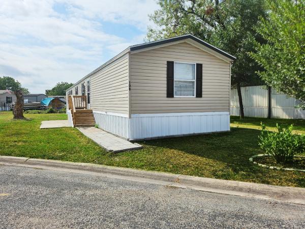 Photo 1 of 2 of home located at 2701 Leary Lane, Lot 108 Victoria, TX 77901