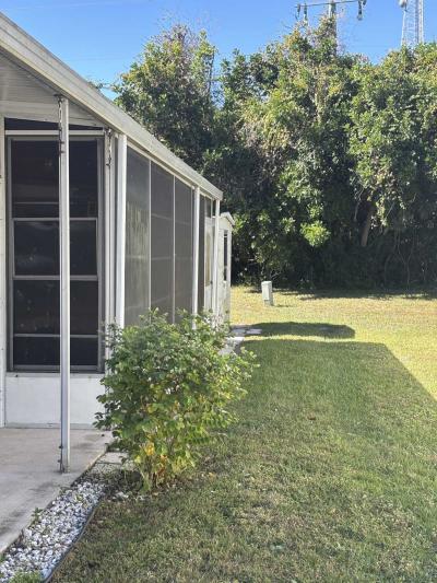 Photo 3 of 19 of home located at 222 W Caribbean Port St Lucie, FL 34952