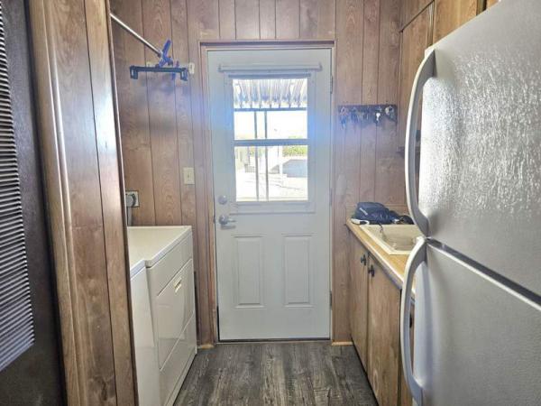 1984 Cavco Manufactured Home