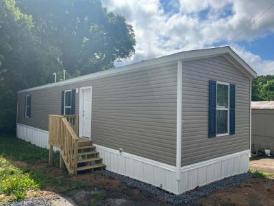 Mobile Home at 2580 Browder Hollow Rd Site 93, Lenoir City, TN 37771