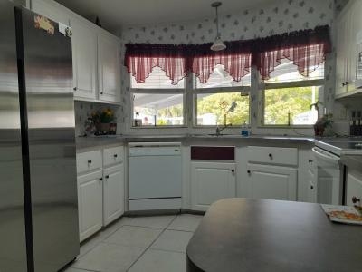 Photo 3 of 9 of home located at 9836 Kenneth Ln, Lot #84 Hudson, FL 34667