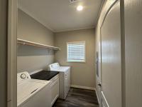 2021 Clayton 32DEV28603AH21 Mobile Home