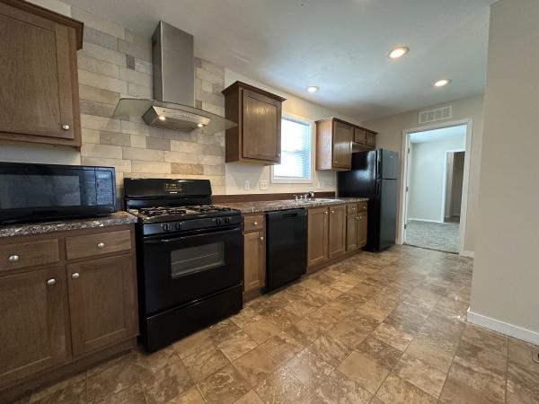 2017 Clayton Mobile Home For Rent