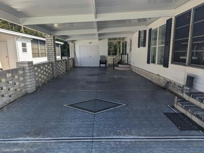 Photo 3 of 14 of home located at 731 Royal Forest Dr Auburndale, FL 33823