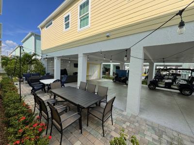 Photo 4 of 21 of home located at 271 NE Coastal Dr Jensen Beach, FL 34957