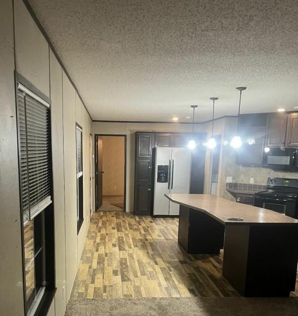 Photo 1 of 2 of home located at 16400 Upton Rd #242 East Lansing, MI 48823