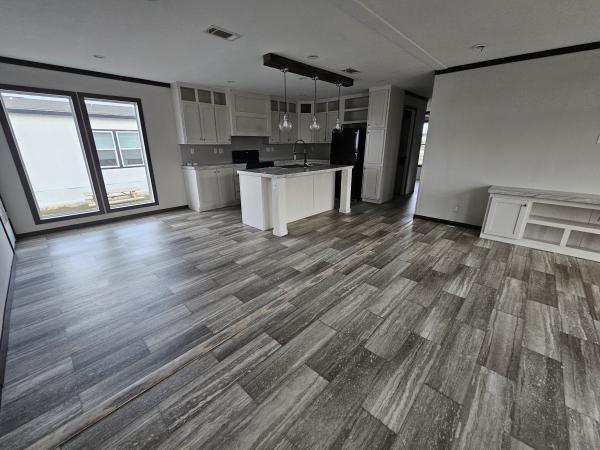 2021 Champion , Mobile Home