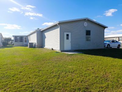 Photo 4 of 19 of home located at 35652 Wintersweet Ln Zephyrhills, FL 33541