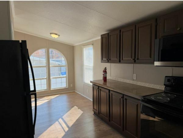 2002 Clayton Homes Inc Mobile Home For Sale