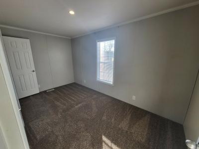 Photo 5 of 7 of home located at 9811 Julie Drive Site #055 Ypsilanti, MI 48197