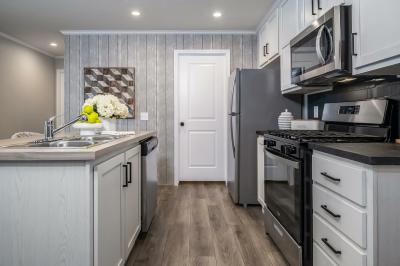 Photo 3 of 9 of home located at 2829 N. Thomas Traverse City, MI 49686