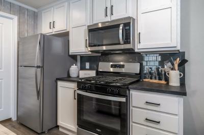 Photo 4 of 9 of home located at 2829 N. Thomas Traverse City, MI 49686