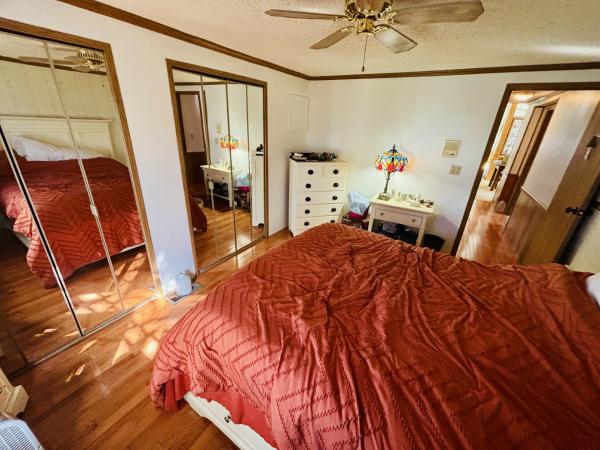 1990 Victorian mobile Home