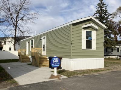 Photo 5 of 12 of home located at 173 Carol Lane, Site # F-05 Onalaska, WI 54650