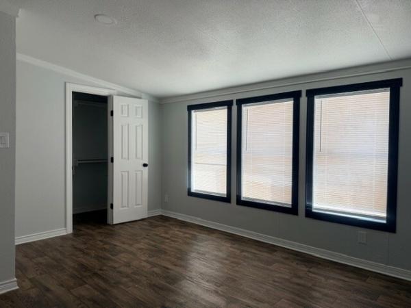 1995 Pioneer Pioneer Mobile Home