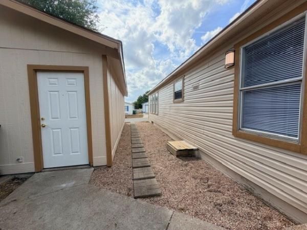 1995 Pioneer Pioneer Mobile Home