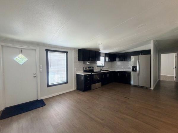 1995 Pioneer Pioneer Mobile Home