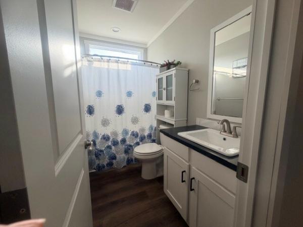 2025 Clatyon 32DEV28604A Mobile Home