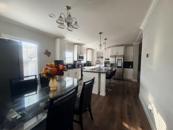 2025 Clatyon 32DEV28604A Mobile Home