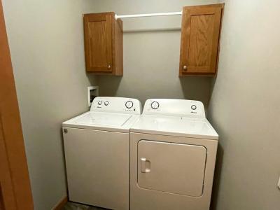 Photo 2 of 15 of home located at 617 Linda Lane Lynwood, IL 60411