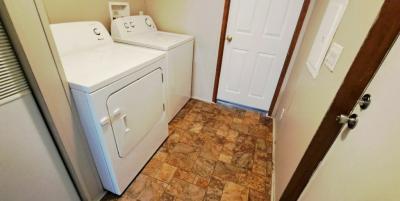 Photo 4 of 18 of home located at 811 Bridge Street Lynwood, IL 60411