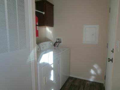 Photo 4 of 15 of home located at 23657 Hickory Lane Brownstown, MI 48174