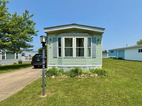 1988 Parkwood mobile Home