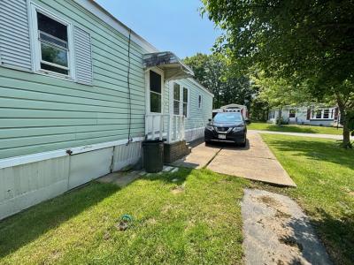 Photo 4 of 24 of home located at 30 Foster Ridge Dr. Hamburg, NY 14075